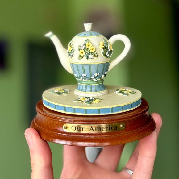 Other - VTG Dainty Floral Elegant Teapot Kettle On Base Our American Unique Mini Decor